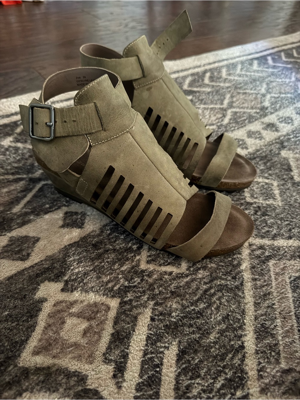 Women's Olive Cutout Wedge Sandals